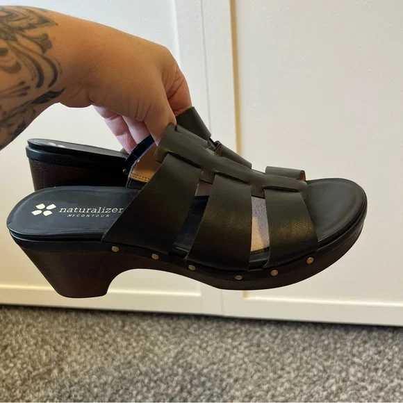 Naturalizer Women’s Black Slide‎ Sandals With Heel Size 8.5